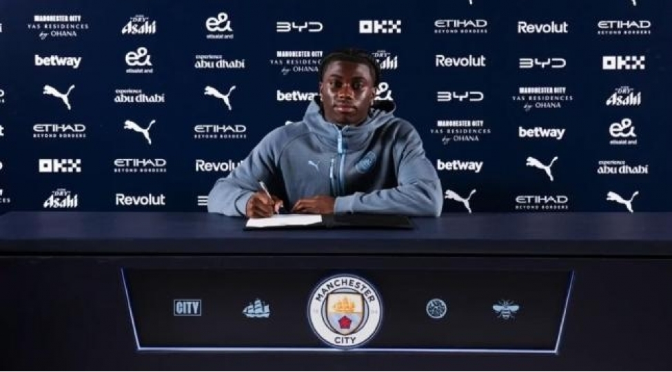 manchester-siti-17-yashli-futbolchu-transfer-etdi