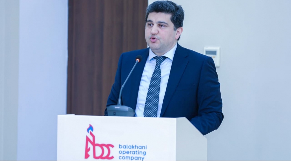 ada-universitetinin-huquq-fakultesinin-dekani-balaxani-neftchileri-ile-konstitusiya-huquq-ve-azadliqlari-ile-bagli-muzakire-kechirib-foto