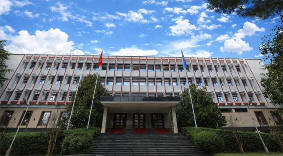 albaniya-rusiyanin-ukraynada-latviyanin-fexri-konsullugunu-hedef-almasini-qinayib