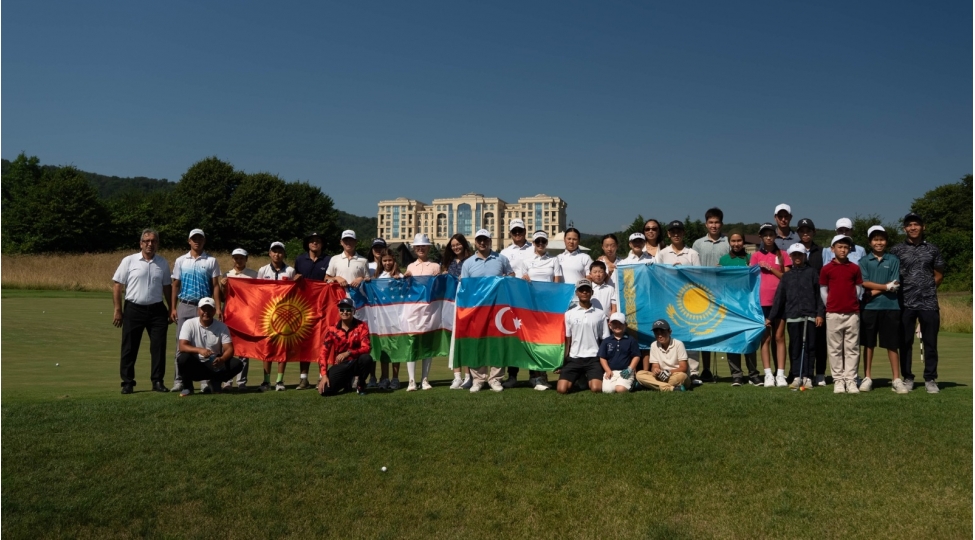 azerbaycanda-ilk-defe-caspian-junior-cup-2026-yeniyetmeler-arasinda-beynelxalq-qolf-turniri-kechirilib