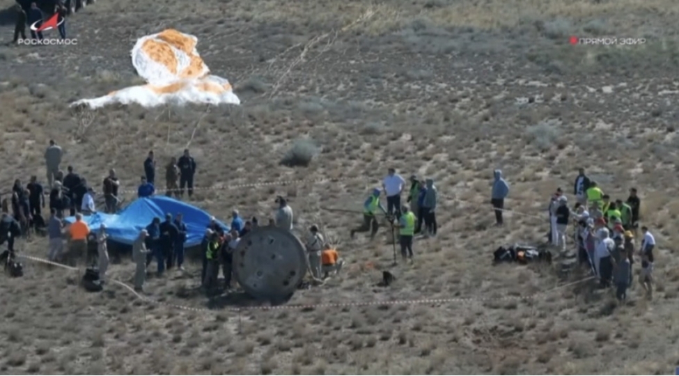qazaxistanda-soyuz-ms-28-gemisinin-beynelxalq-ekipaji-yere-qayidib