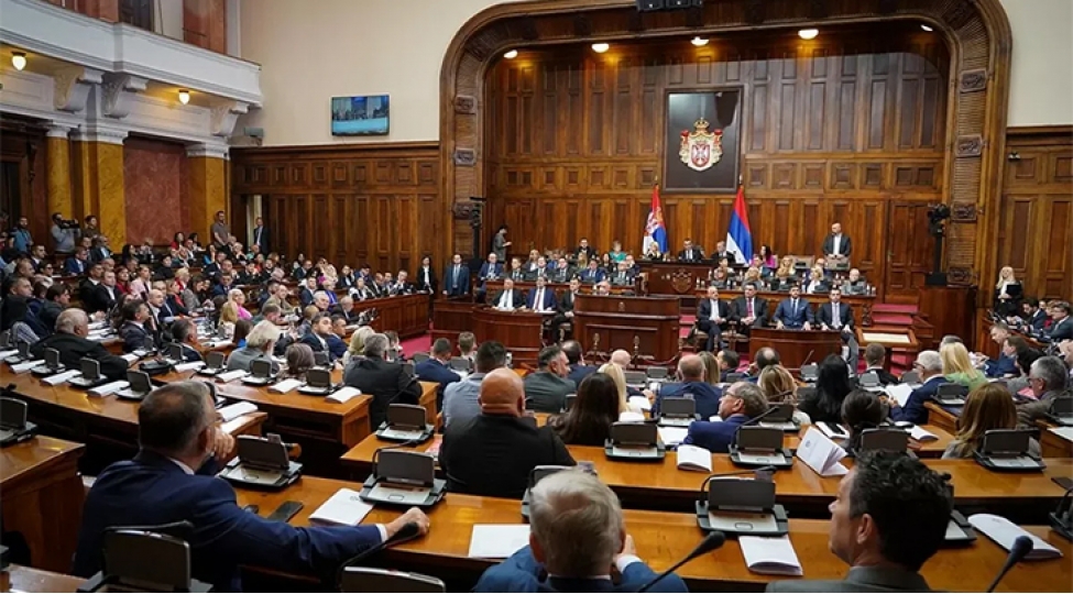 serbiya-parlamenti-hokumete-etimadsizliq-qetnamesini-redd-edib