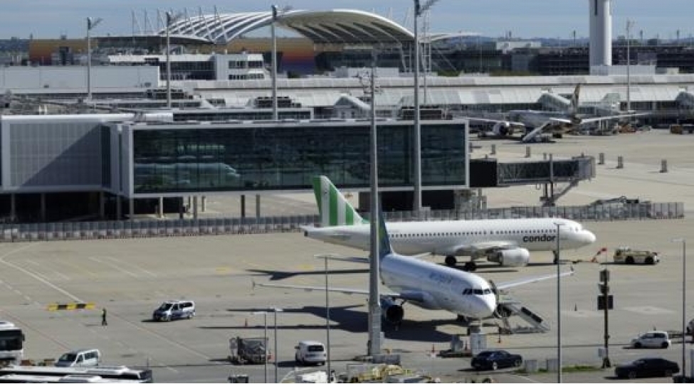 leypsiq-aeroportu-pua-sebebinden-fealiyyetini-muveqqeti-dayandirib