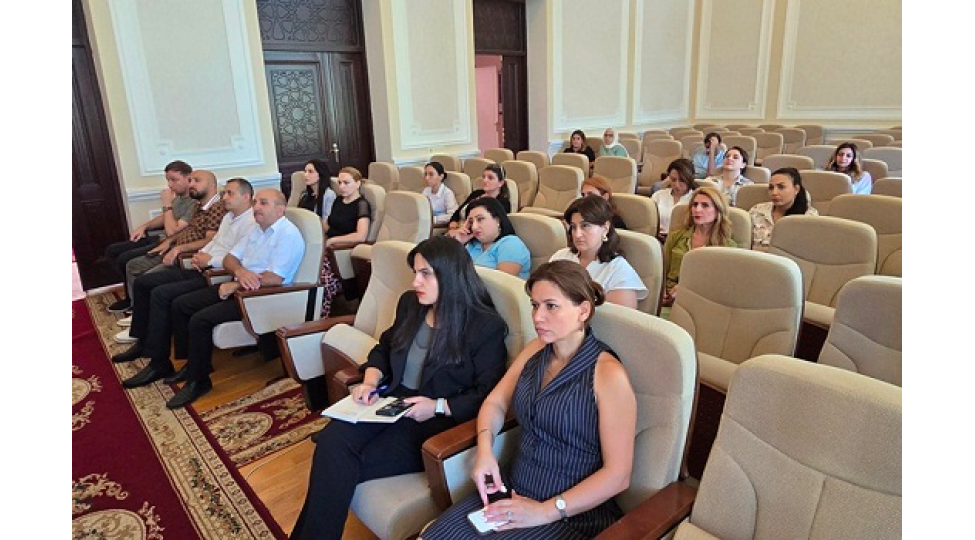 kimya-institutunda-mulki-mudafie-manqalarinin-heyeti-ile-novbeti-gorush-kechirilib