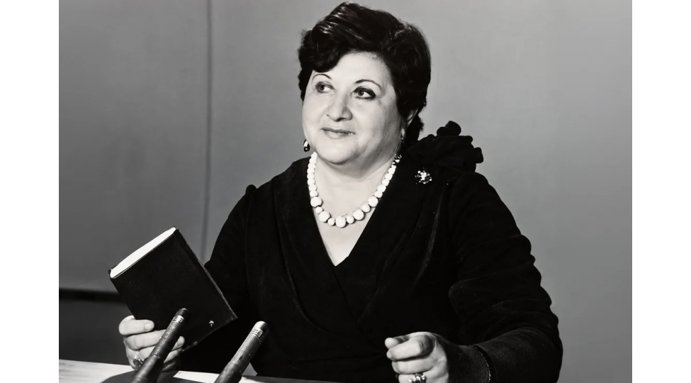 sevda-memmedzadenin-qizindan-hekimlere-teshekkur-anam-hele-yashayir-men-umidimi-itirmeyeceyem