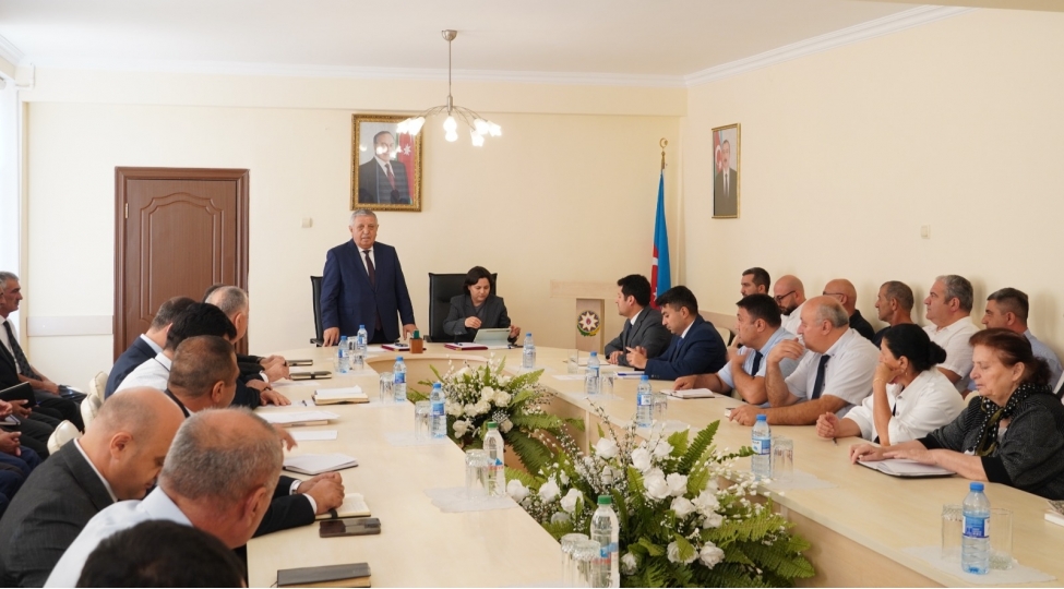 zaqatala-rayonunda-dovlet-proqraminin-icrasi-ile-bagli-mushavire-kechirilib