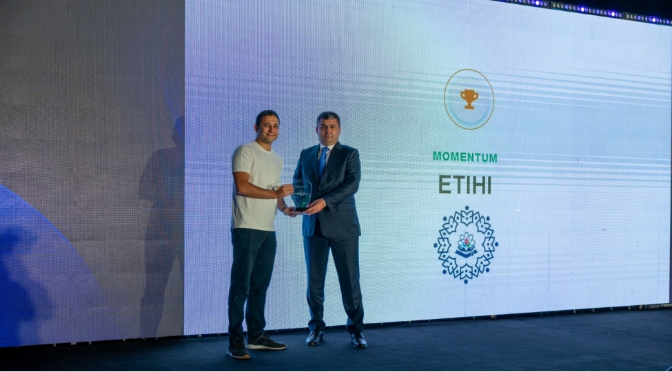 etihi-respublika-komitesi-momentum-award-mukafatina-layiq-gorulub