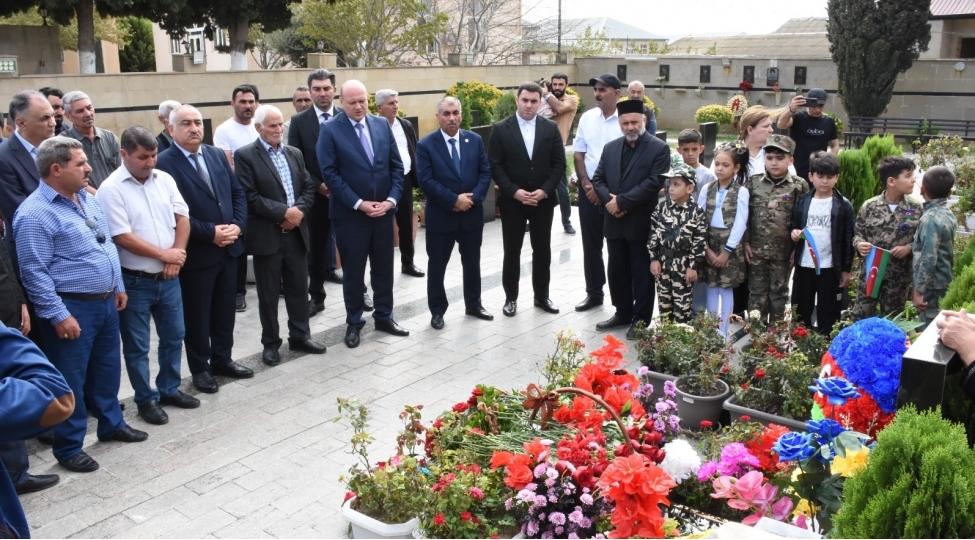 qaradag-rayonunun-lokbatan-qesebesinde-shehid-terlan-rustemovun-anim-merasimi-kechirilib