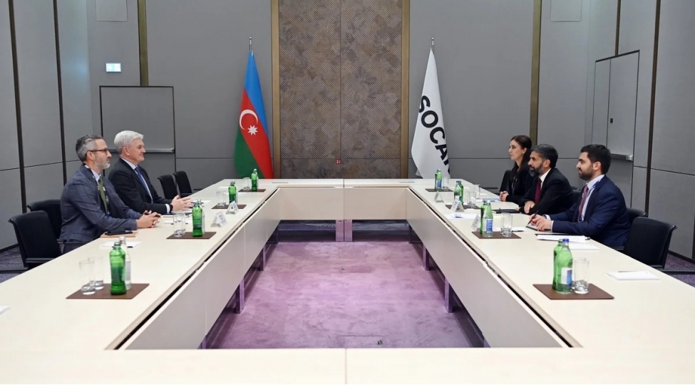 socar-absh-banki-ile-maliyye-terefdashliginin-genishlendirilmesini-muzakire-edib