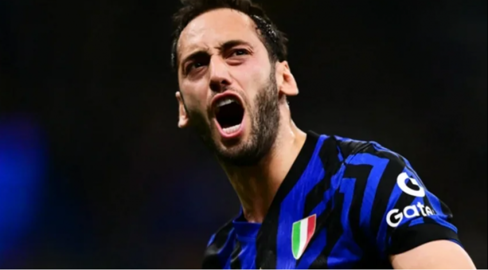 yuventus-hakan-chalhanoglu-ile-maraqlanir