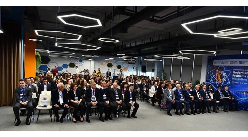 kimya-institutunun-alimleri-korroziya-problemlerinin-helli-istiqametinde-tedqiqatlarini-teqdim-edibler