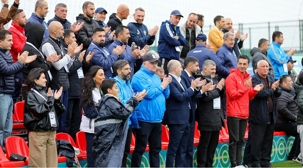 affa-prezidenti-fifa-u-15-dunya-chempionati-ve-festivali-cherchivesinde-millimizin-novbeti-oyununu-izleyib