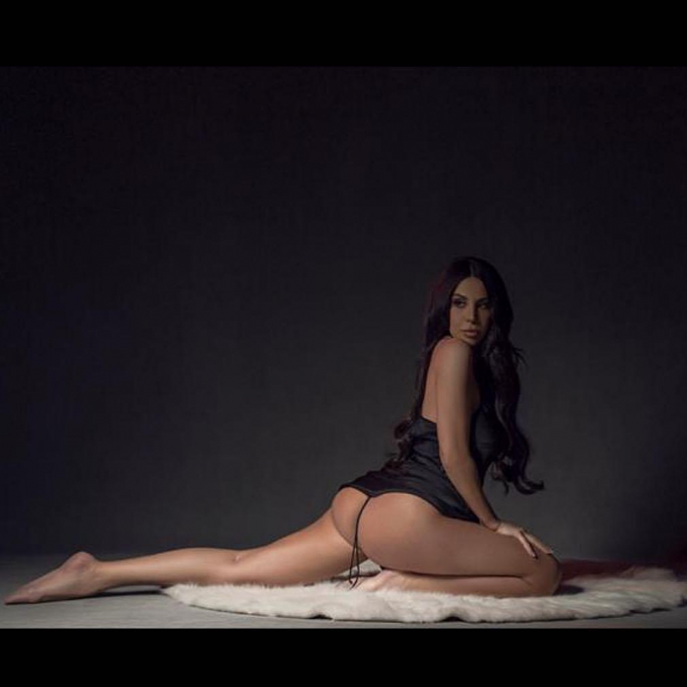 18+) FOTOLAR. 