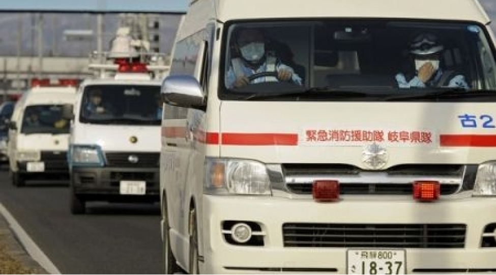 yaponiyada-avtobus-piyadalara-chirpilib-olen-ve-yaralananlar-var