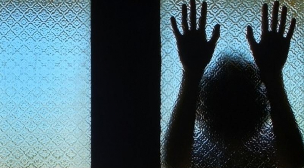 bakida-23-yashli-qizi-zorladilar