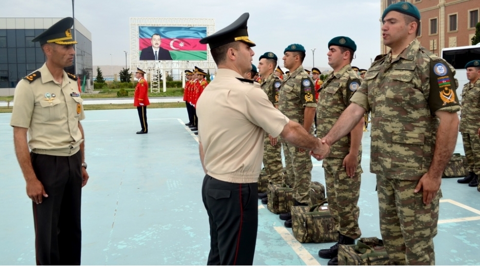 azerbaycan-sulhmeramlilarinin-bir-qrupu-efqanistana-yola-salinib