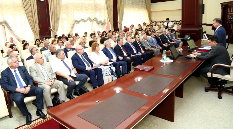 amea-reyaset-heyetinin-seyyar-iclasi-kechirilib