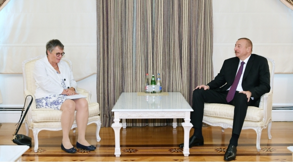 prezident-ilham-eliyev-ashpa-nin-prezidentinin-bashchiliqetdiyi-numayende-heyetini-qebul-edib