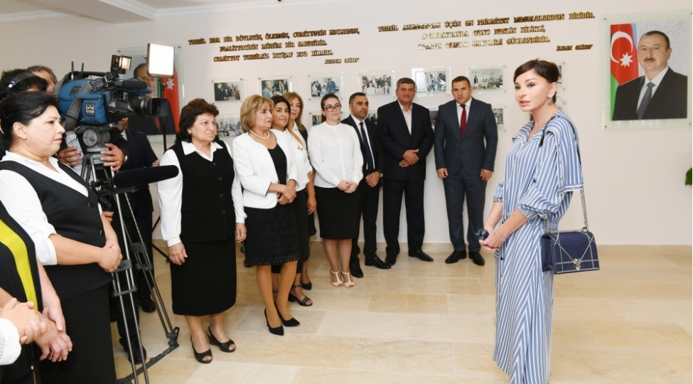 birinci-vitse-prezident-113-nomreli-mektebde-yenidenqurmadan-sonra-yaradilan-sheraitle-tanish-olub-foto