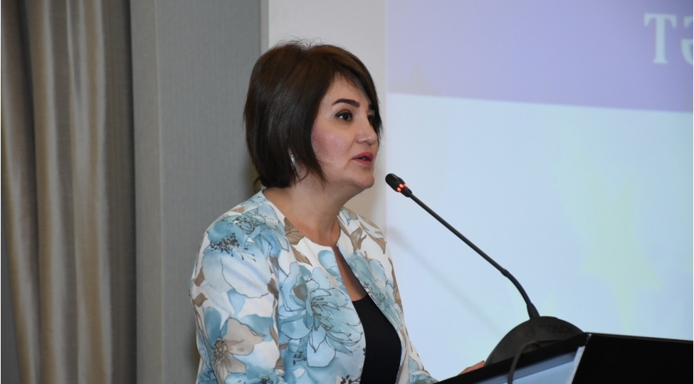 mehebbet-veliyeva-ushaqlarin-tehsilinde-valideynlerin-rolu-ashagi-seviyyededir