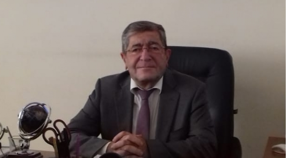 emekdar-muellim-bu-ad-ne-qeder-qururverici-olsa-da