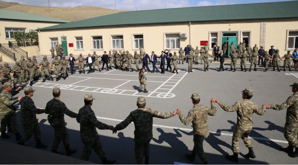 bineqedideki-n-sayli-herbi-hissede-musteqillik-gunu-foto