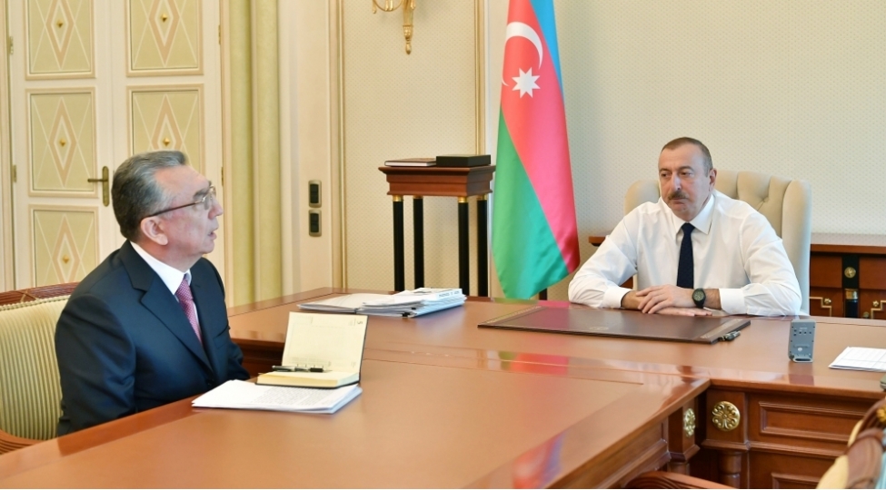 ilham-eliyev-baki-sheher-icra-hakimiyyetinin-bashchisini-qebul-edib