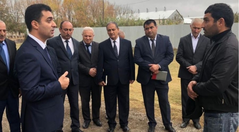 yeni-icra-bashchisi-vetendashlarla-ilk-gorushunu-kechirdi