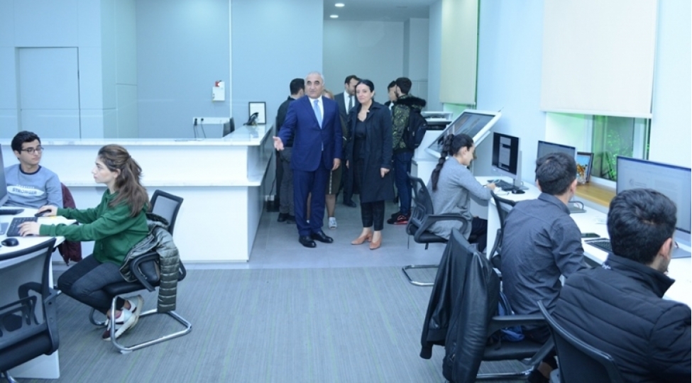 unec-tbilisi-dovlet-universiteti-ile-emekdashliq-edecek