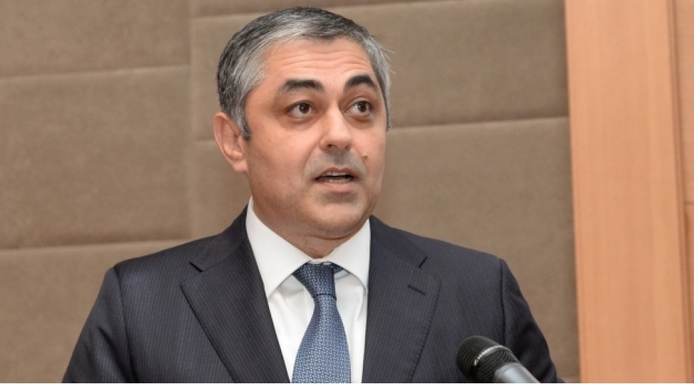 nazir-lisenziyali-proqramlardan-istifade-kiber-riskleri-azaldir