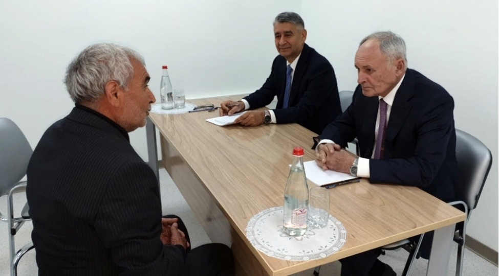 sehiyye-naziri-celilabadda-vetendashlari-qebul-edib