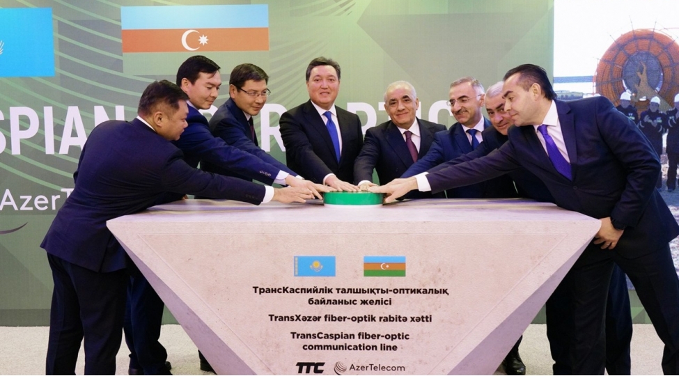 azerbaycan-ve-qazaxistan-avropa-ve-asiya-arasinda-reqemsal-telekommunikasiya-dehlizi-yaradir