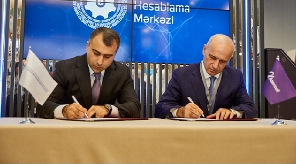 azercell-gelecek-texnologiyalar-dunyasinda-sizin-beledchiniz