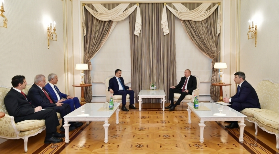 ilham-eliyev-turkiyeli-naziri-qebul-edib