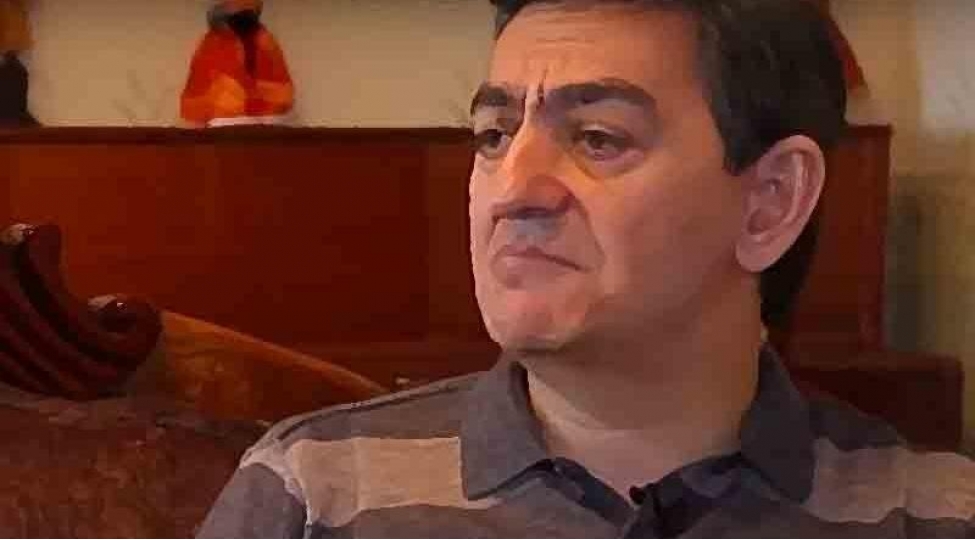 eli-kerimli-yeniden-ozunu-sosial-shebekelerde-gulunc-veziyyete-saldi