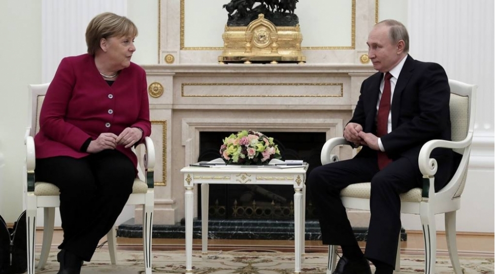 almaniya-kansleri-angela-merkel-rusiyada-seferdedir