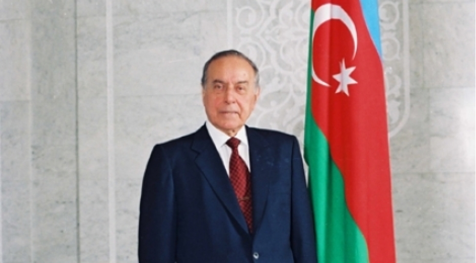 azerbaycana-ugur-getiren-siyaset