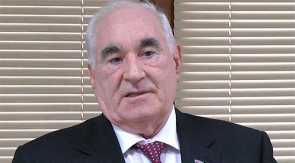 fettah-heyderov-azerbaycan-xalqini-tebrik-edib