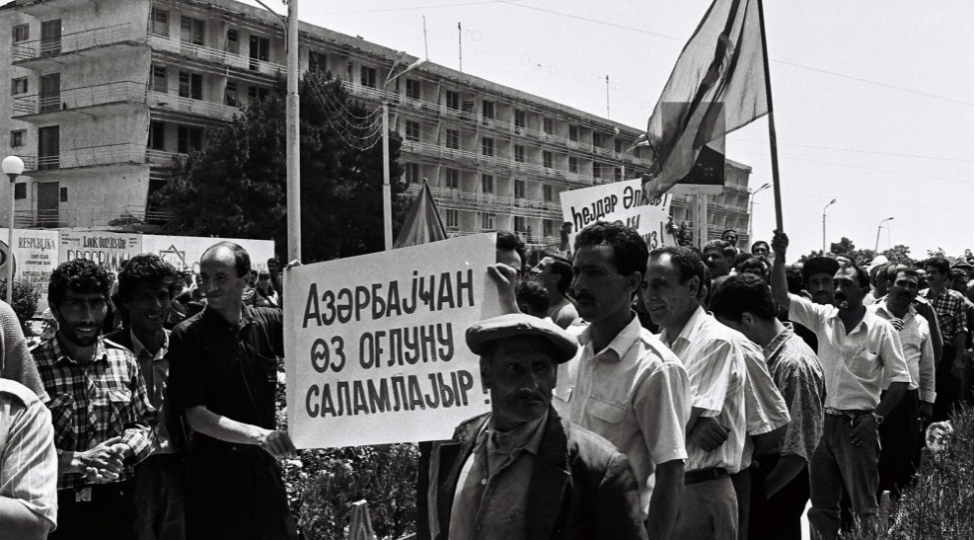 xalqin-birliyi-qarshisialinmaz-quvve-qetiyyet-remzidir