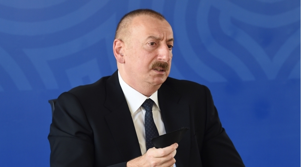 dovlet-bashchisi-qapali-sheraitde-her-kes-maska-taxmalidir
