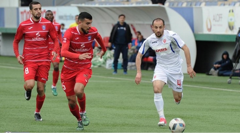 keshle-klubu-5-futbolchu-ile-yollari-ayirdi