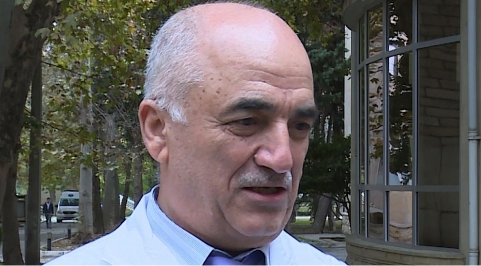 celal-isayev-hekimler-aylarla-xestexanalardan-chixmirlar-ailelerinin-uzunu-gormurler
