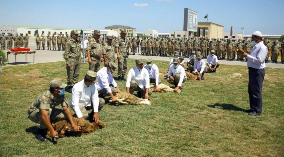 birge-telimlerde-ishtirak-eden-herbi-qulluqchular-uchun-qurban-bayrami-tedbiri-teshkil-olunub