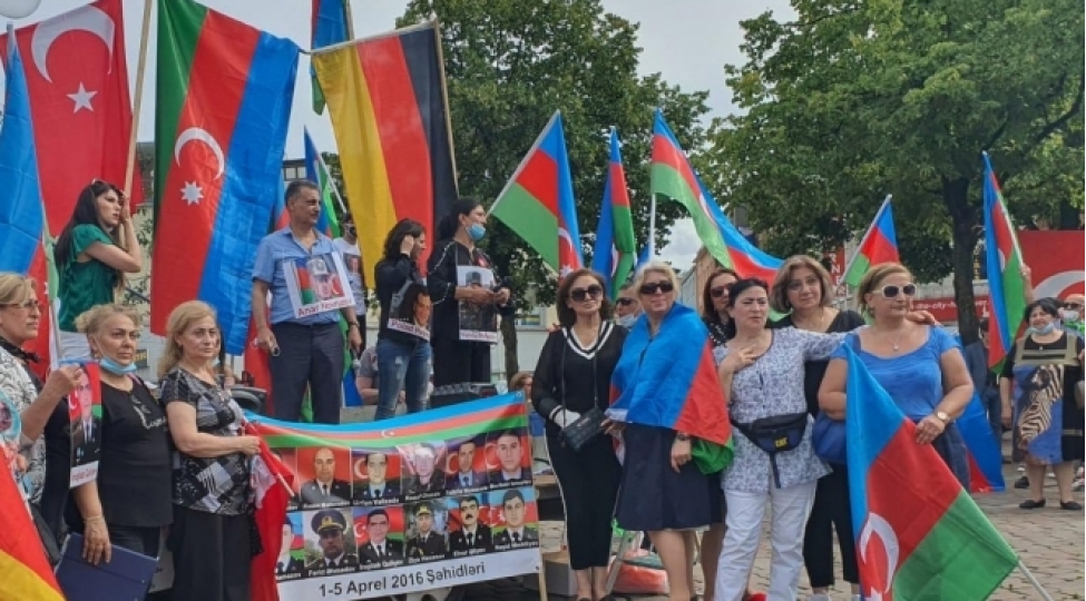 hannoverde-azerbaycan-ordusuna-destek-aksiyasi-kechirilib