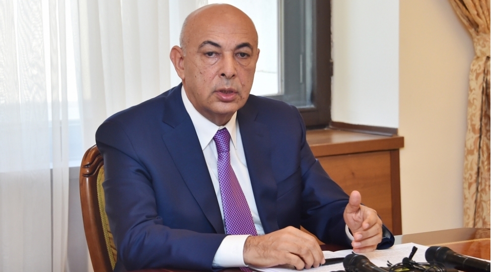 edalet-veliyev-siyasi-partiya-rehberleri-ile-onlayn-gorush-kechirib