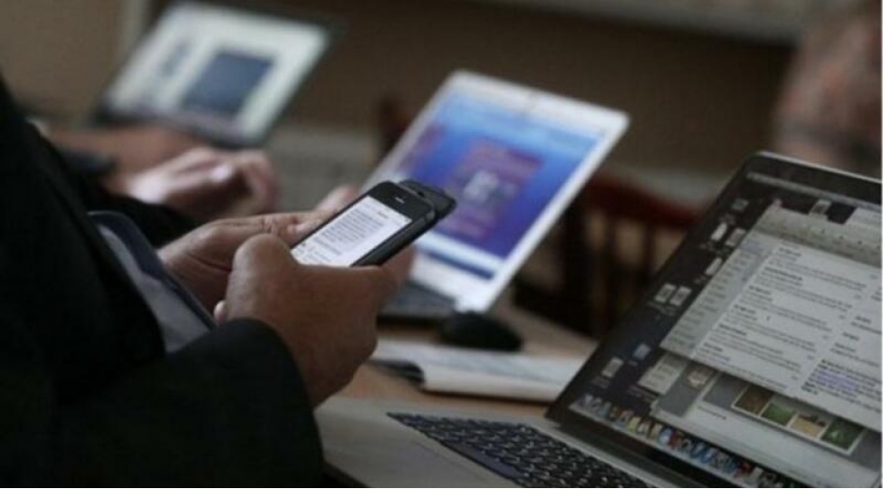 deleduzlar-azerbaycan-telefon-nomrelerinden-istifade-edirler-diqqet