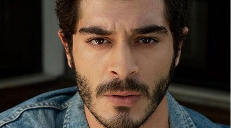 burak-atasinin-yasina-getmedi-vaxtim-yoxdur
