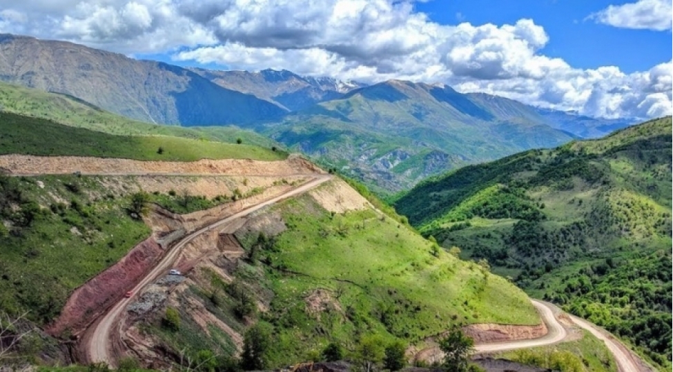 kelbecerin-27-il-esaretde-qalan-abideleri-foto