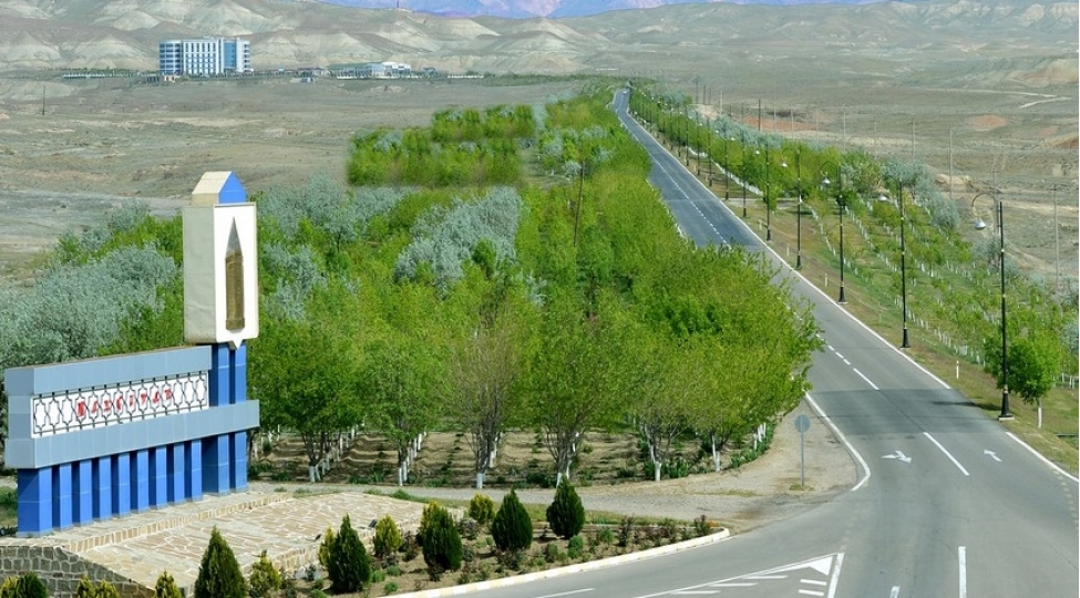 neqshicahan-azerbaycanin-sherqe-achilan-qapisi