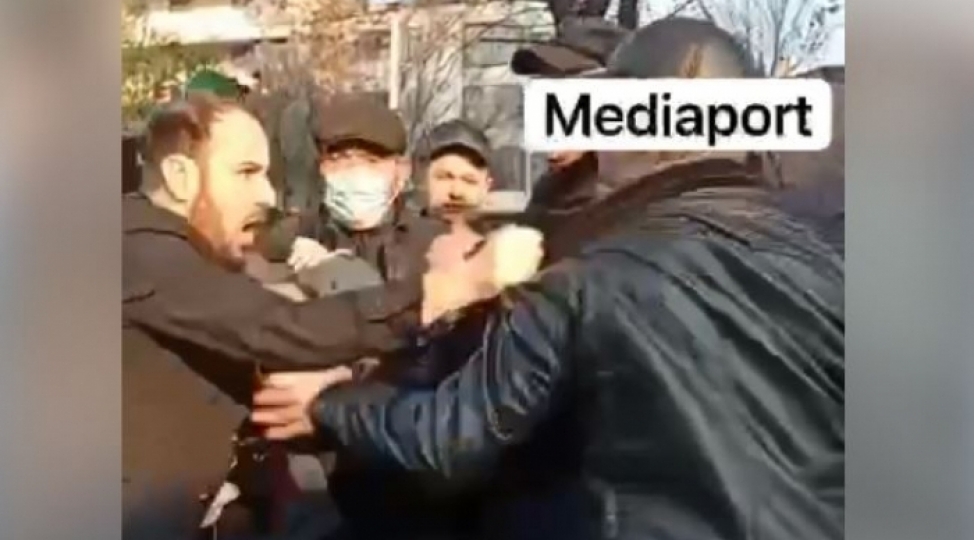 irevanda-qarshidurmadeputat-etirachilari-doydu-video